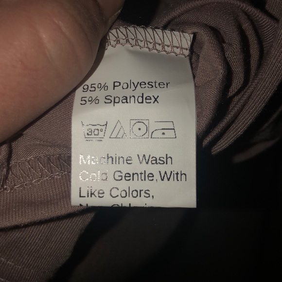 SHEIN Butterfly T-shirt logo “Become The Change” - Picture 9 of 12